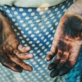 Kako oprati ruke od oraha